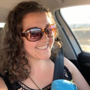 Meet your Posher, Mandi